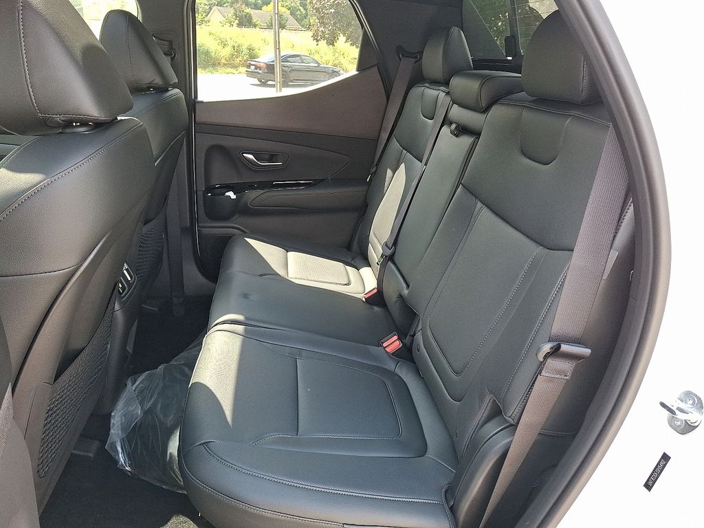 2025 Hyundai Santa Cruz Limited - Photo 5