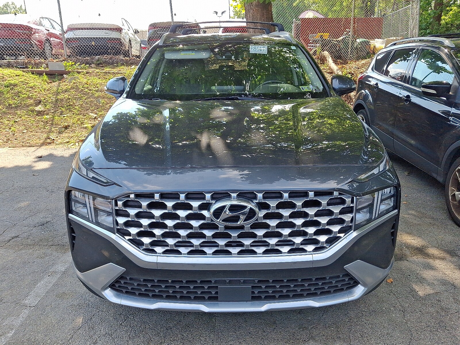 2022 Hyundai Santa Fe SEL photo 2