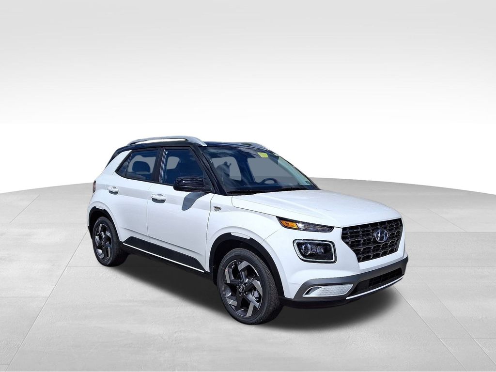 2025 Hyundai Venue Limited's photo