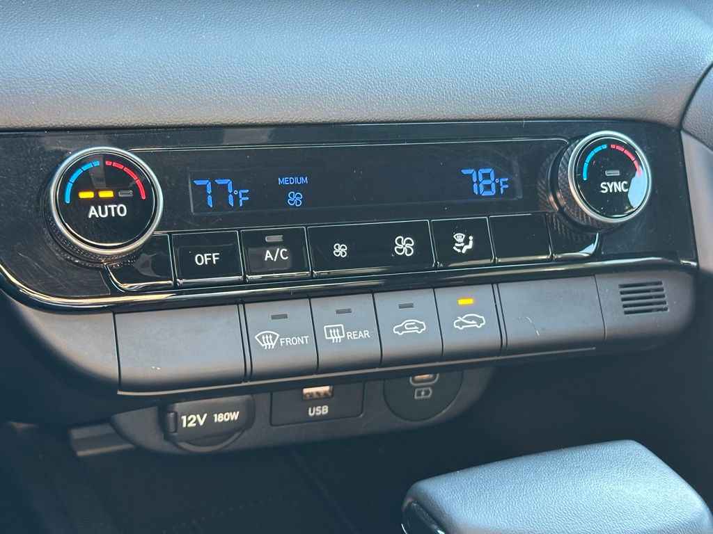 2025 Hyundai Elantra SEL - Photo 19