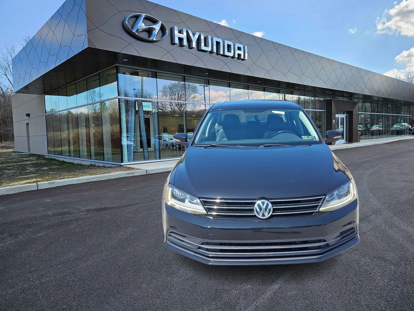 Used 2017 Volkswagen Jetta SE with VIN 3VWDB7AJ2HM247893 for sale in Downingtown, PA