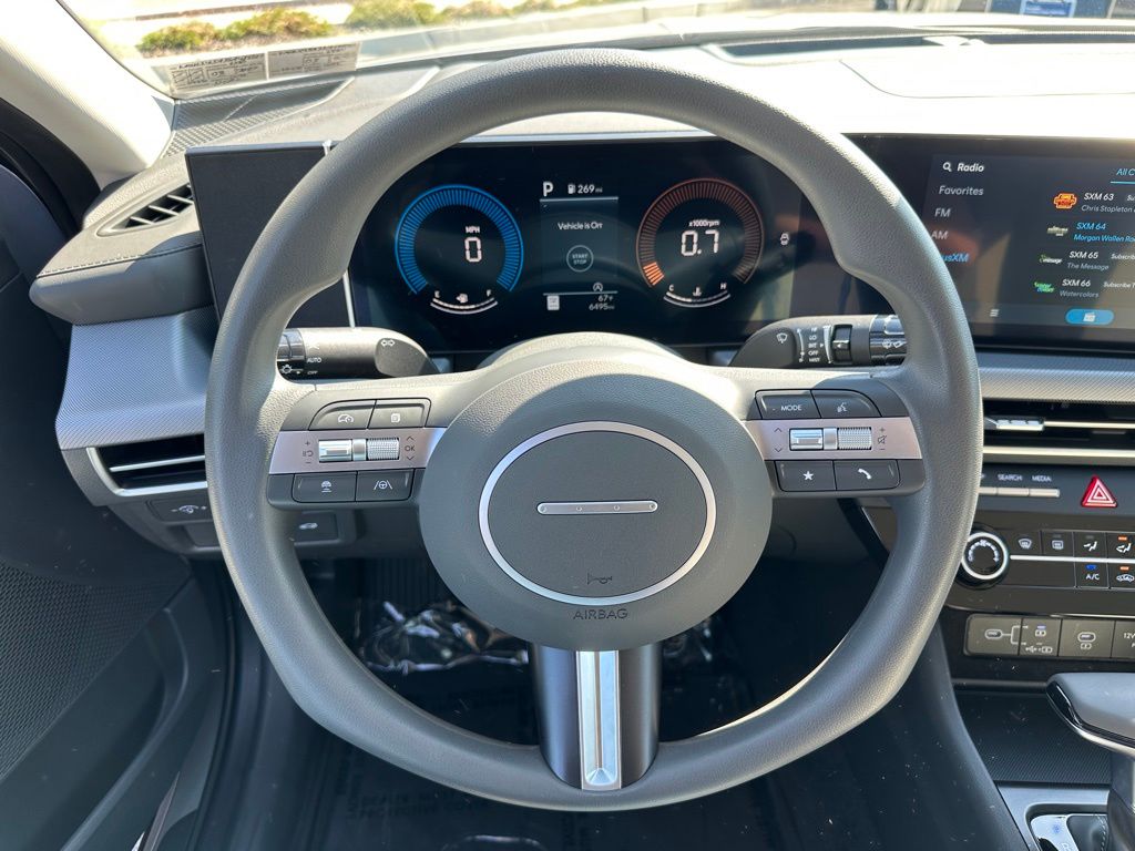 2025 Hyundai Sonata SE - Photo 15