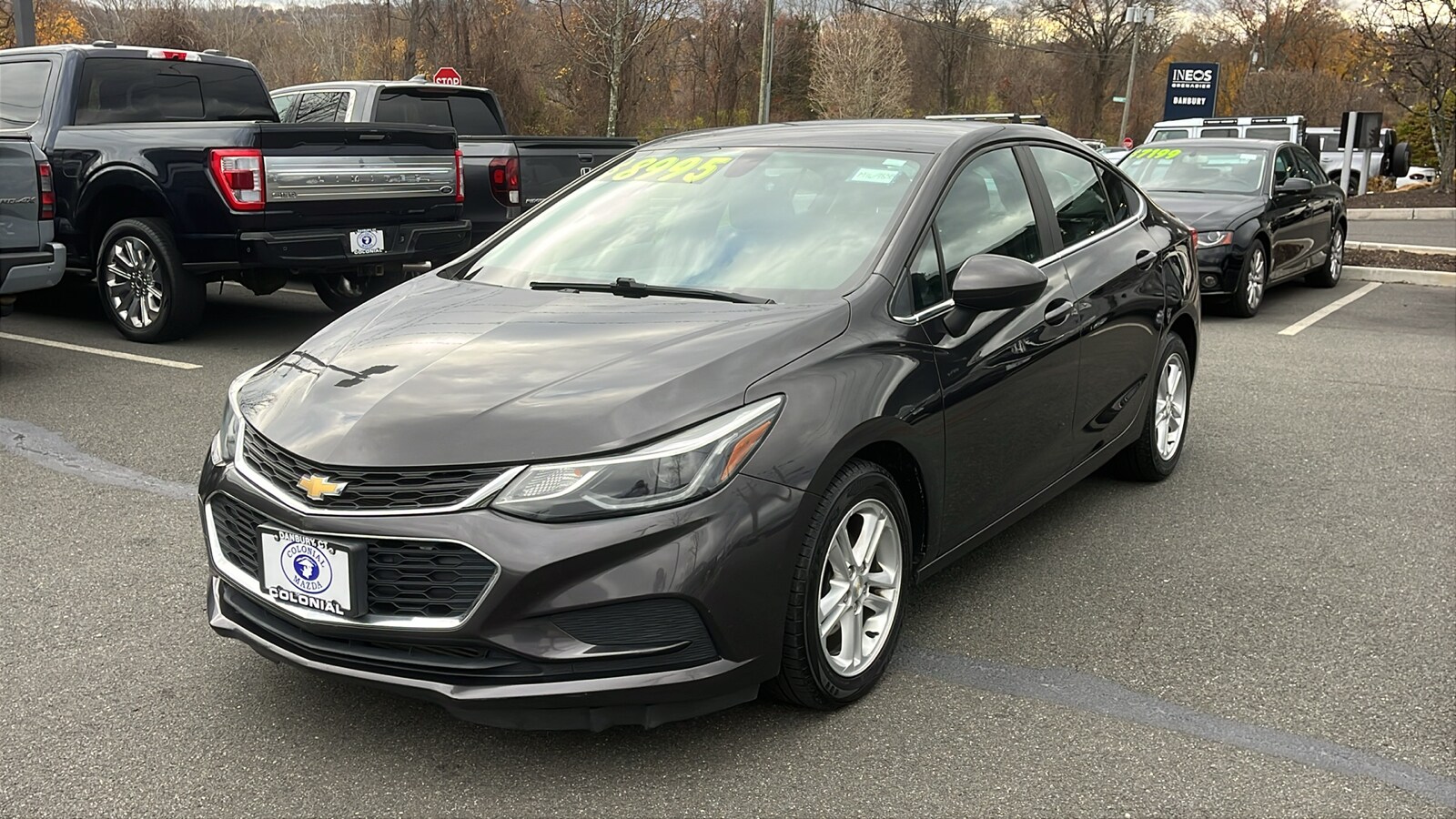2017 Chevrolet Cruze LT photo 3
