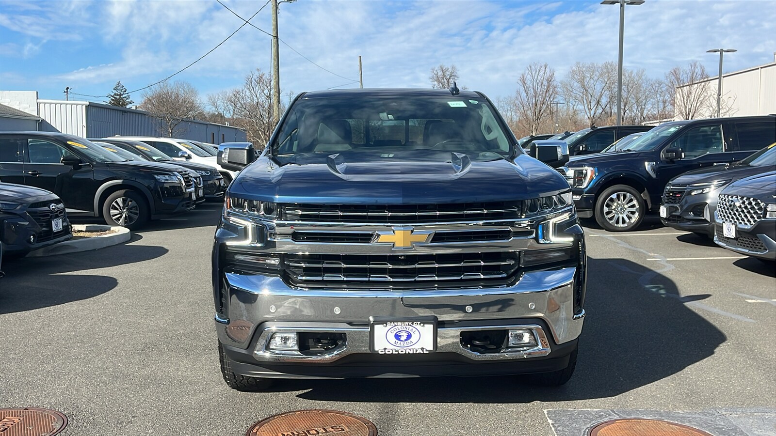 2022 Chevrolet Silverado 1500 LTZ photo 2