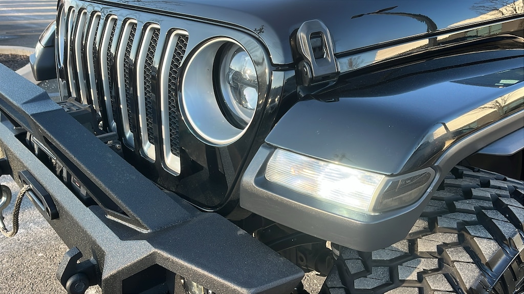 Used 2019 Jeep Wrangler Unlimited Sahara Convertible