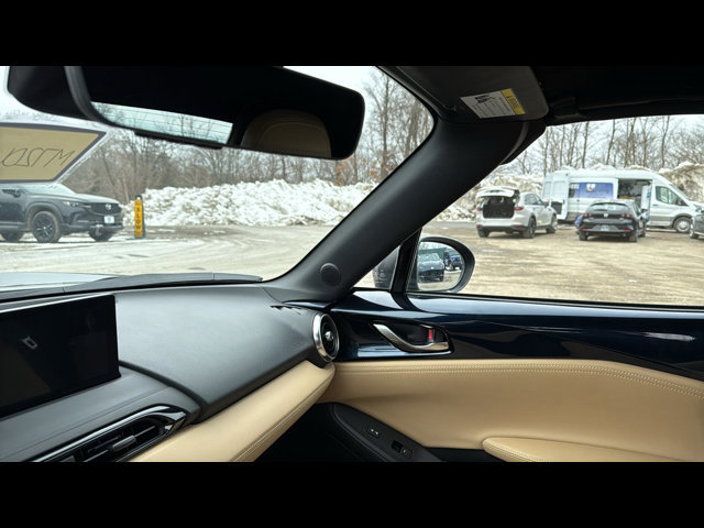 2025 Mazda MX-5 Miata Grand Touring - Photo 15