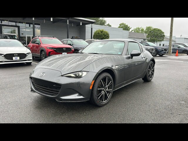 2025 Mazda MX-5 Miata Miata RF Grand Touring photo 4