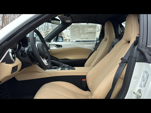 2025 Mazda MX-5 Miata RF Grand Touring - Photo 7