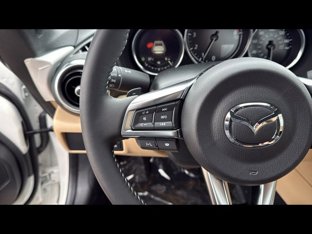 2025 Mazda MX-5 Miata RF Grand Touring - Photo 9