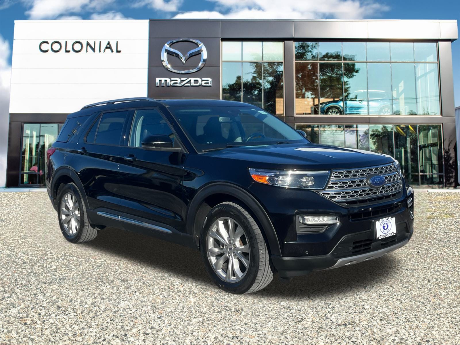 2021 Ford Explorer Limited's photo