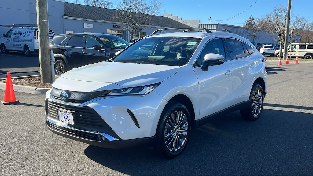 Used 2023 Toyota Venza Limited Sport Utility