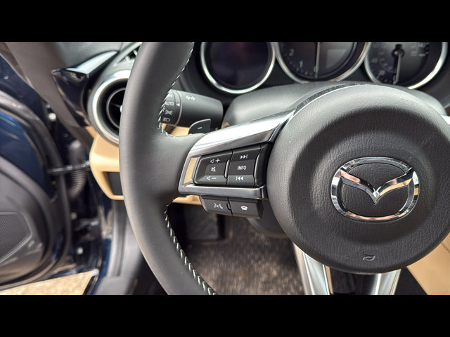 2025 Mazda MX-5 Miata Grand Touring - Photo 9