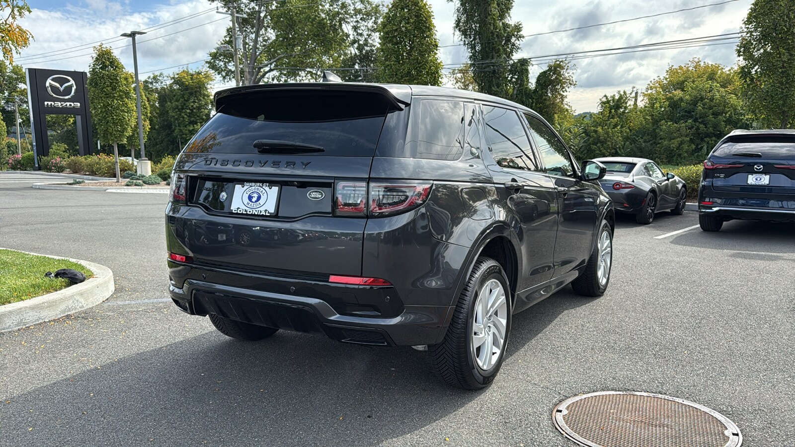 2023 Land Rover Discovery Sport S R-Dynamic photo 3