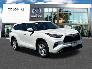 2020 Toyota Highlander LE Sport Utility in Danbury, CT