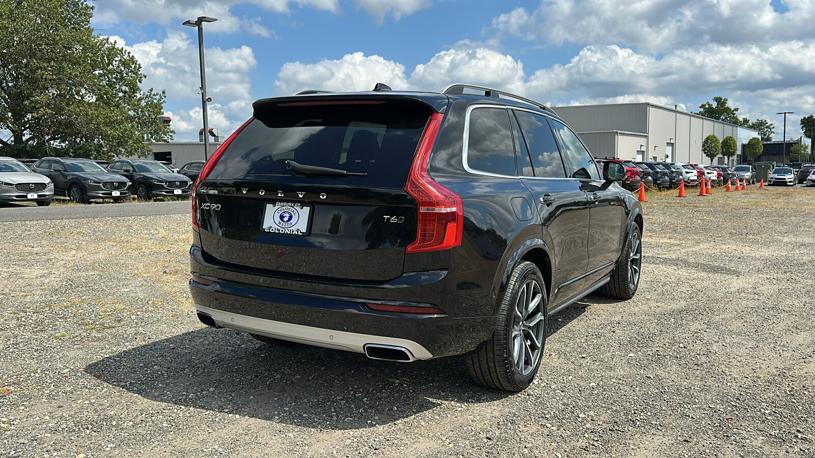2016 Volvo XC90 T6 Momentum photo 4
