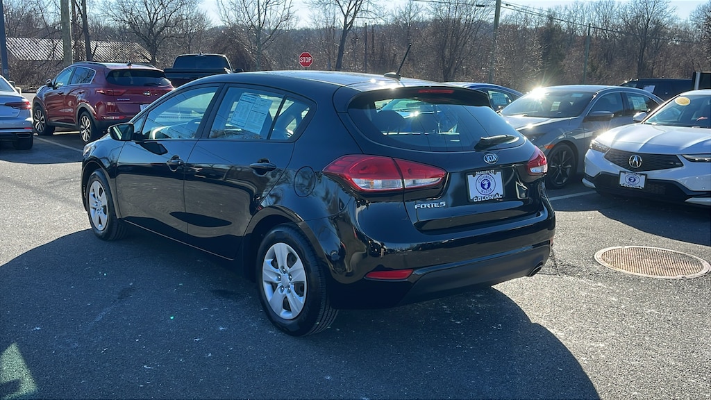 Used 2017 Kia Forte5 LX Hatchback