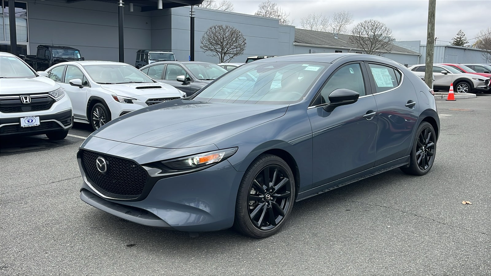 View vehicle photo 3