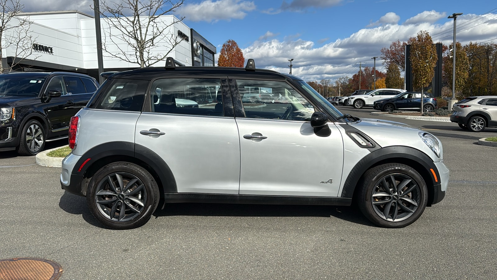 Used 2014 MINI Countryman Countryman S with VIN WMWZC5C55EWP37084 for sale in Danbury, CT