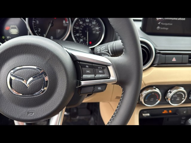 2025 Mazda MX-5 Miata RF Grand Touring - Photo 10