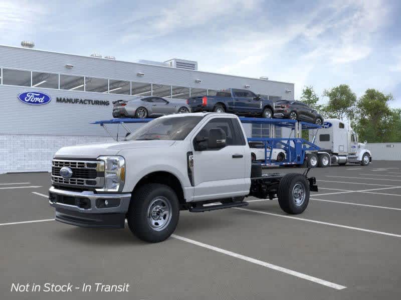 2026 Ford F-350 Super Duty Chassis Cab's photo