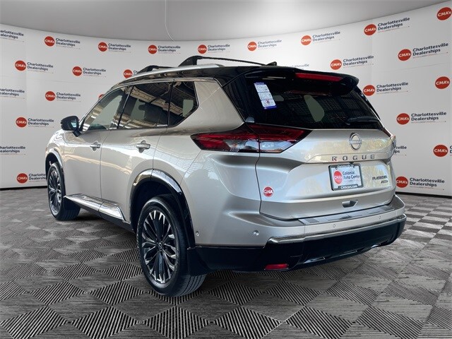 2026 Nissan Rogue Platinum photo 3