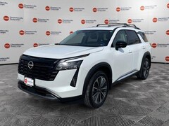 2026 Nissan Pathfinder Platinum SUV
