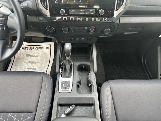 2026 Nissan Frontier SV - Photo 11