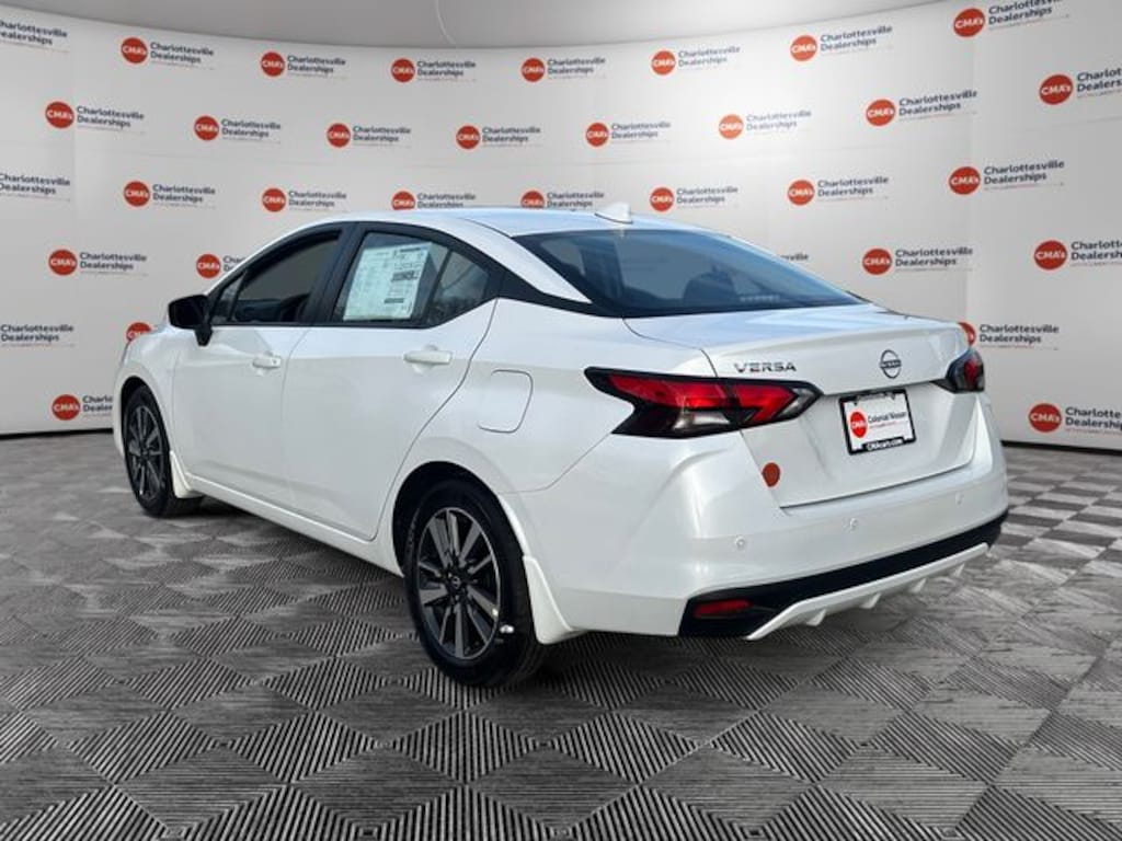 New 2025 Nissan Versa 1.6 SV Sedan