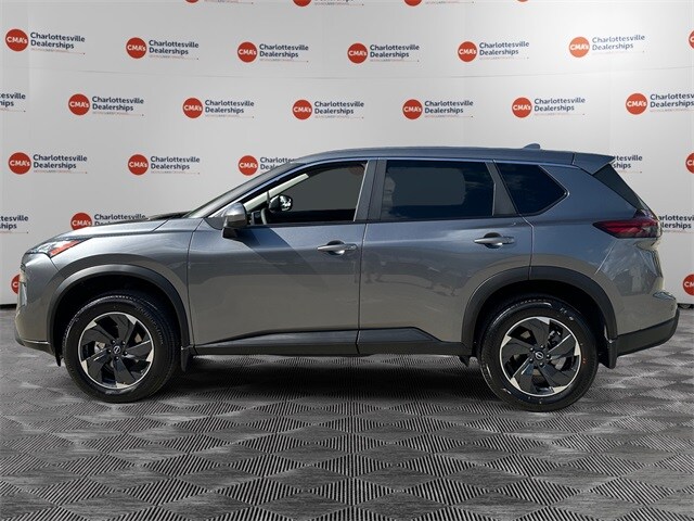 2026 Nissan Rogue SV photo 2
