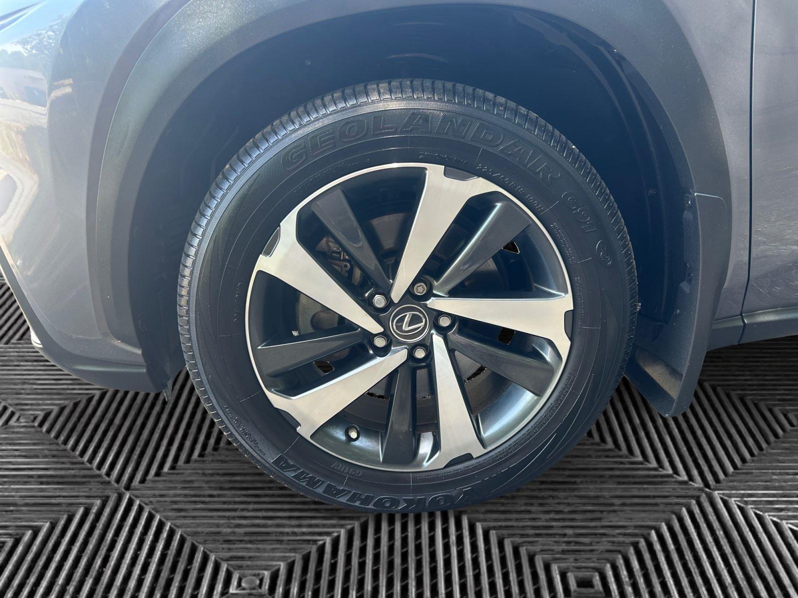 2021 Lexus NX Hybrid 300h - Photo 14