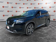 2025 Nissan Pathfinder Platinum SUV