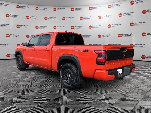 2025 Nissan Frontier PRO-4X photo 3