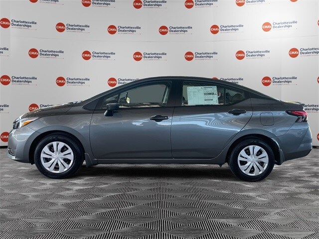 2025 Nissan Versa 1.6 S photo 2