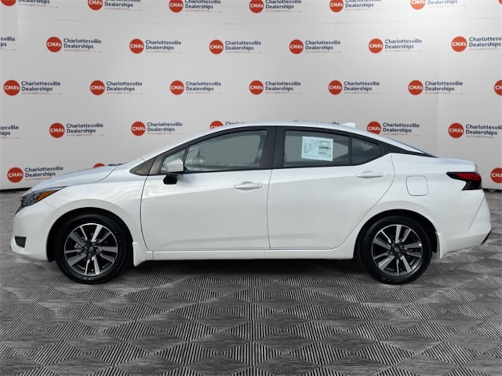 New 2025 Nissan Versa 1.6 SV Sedan