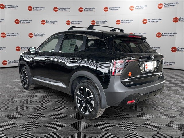 2025 Nissan Kicks SV photo 3