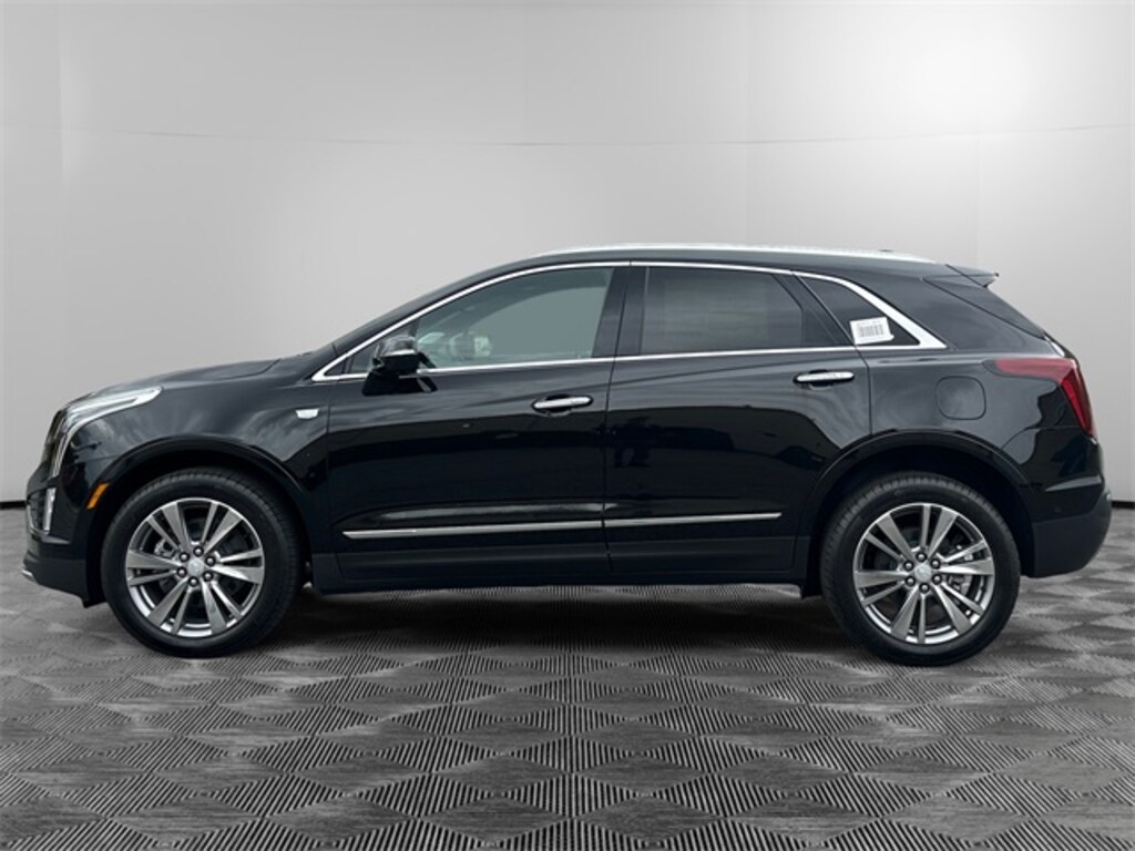 New 2025 CADILLAC XT5 Premium Luxury SUV
