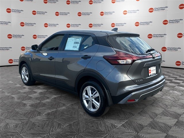 2025 Nissan Kicks Play S photo 3