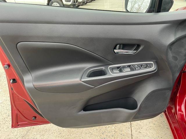 2025 Nissan Versa Sedan SR - Photo 17