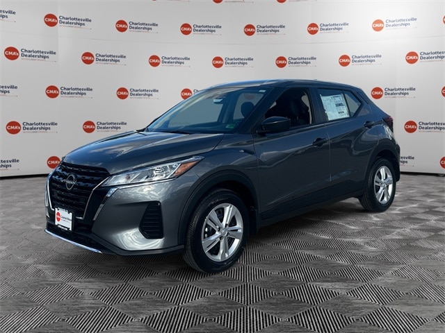 2025 Nissan KICKS PLAY Base's photo