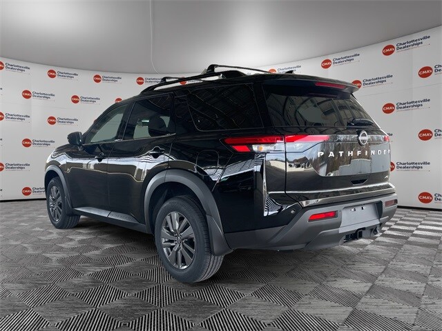 2025 Nissan Pathfinder SV photo 3