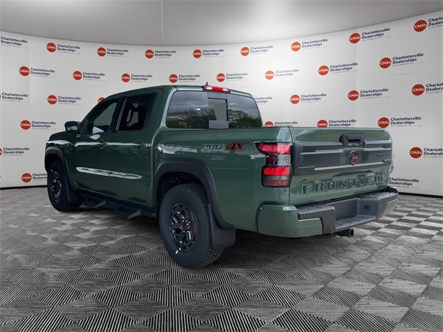 2025 Nissan Frontier PRO-4X photo 3