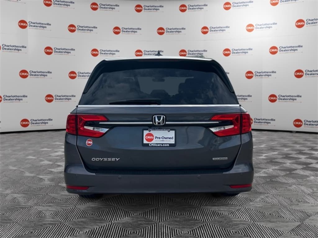 Used 2022 Honda Odyssey Touring Van