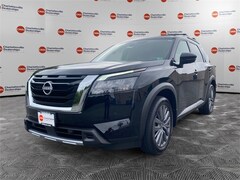2025 Nissan Pathfinder SL SUV
