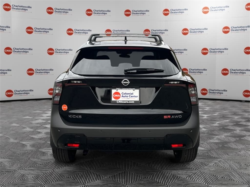 New 2026 Nissan Kicks SR SUV