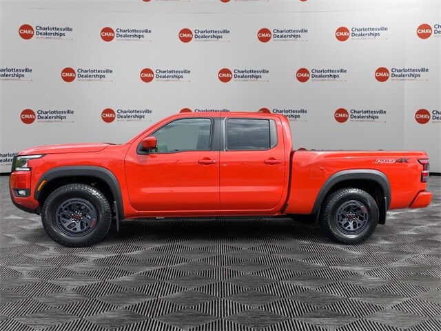 2025 Nissan Frontier PRO-4X photo 2