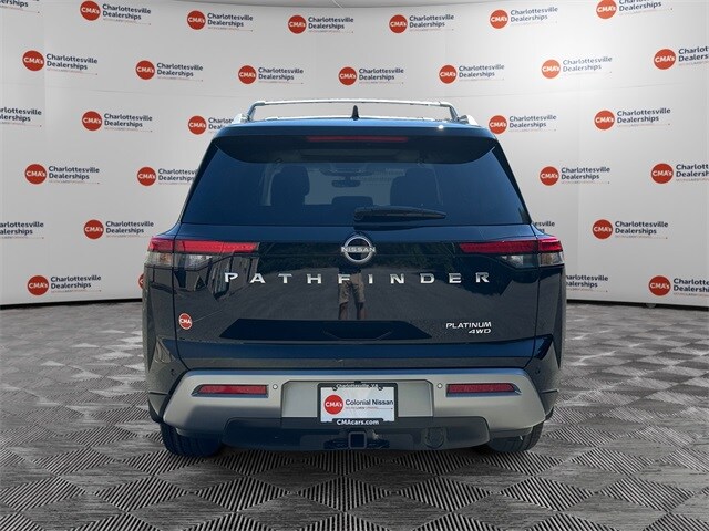 2025 Nissan Pathfinder Platinum photo 4