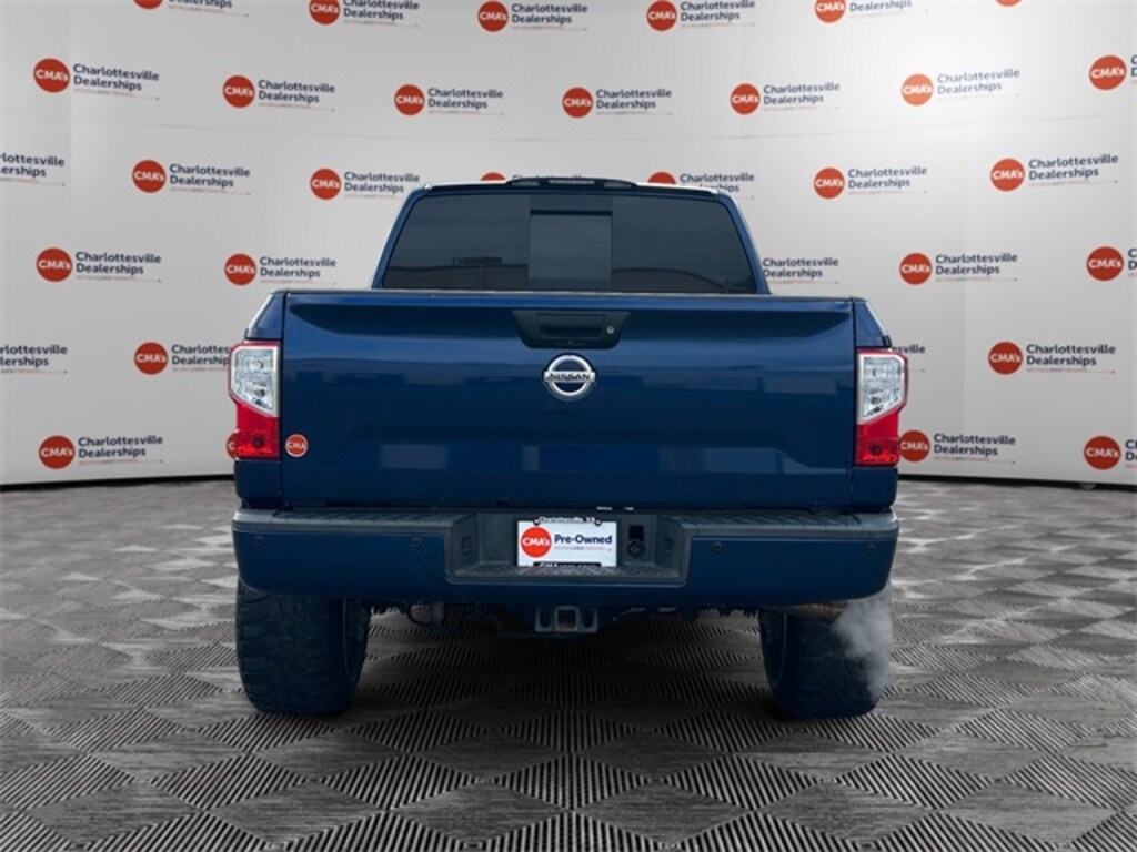 Used 2017 Nissan Titan SV Truck Crew Cab