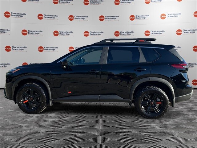2026 Nissan Rogue SV photo 2