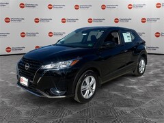 2025 Nissan Kicks Play S SUV