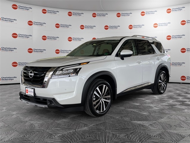 Pathfinder | CMA's Colonial Nissan